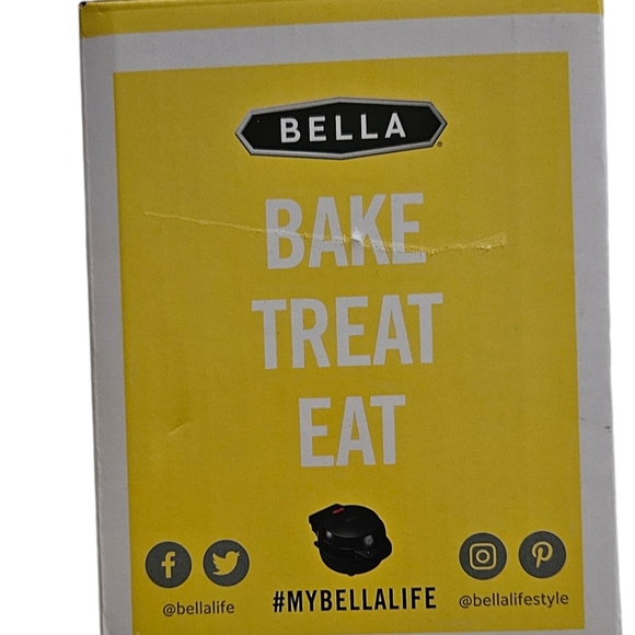 BELLA Mini Waffle Maker Black - Picture 2 of 4